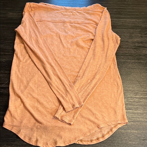 We The Free Light Coral Long Sleeve Tee and Intimately Free Bundle . - Picture 4 of 11